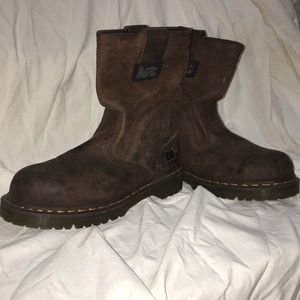 Women’s steel toe boots
